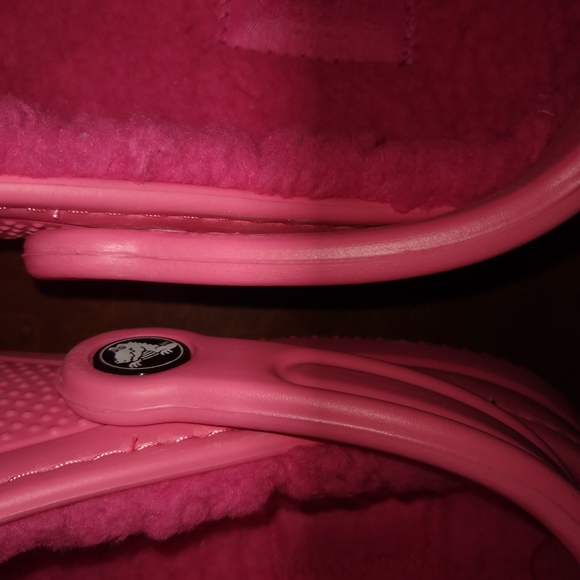 Women's Pink Fur Lined Crocs - Picture 4 of 6